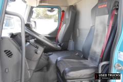 Renault Trucks D
                                          240