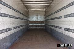 Renault Trucks D
                                          320