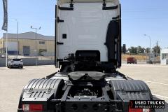 Ford FH
                                          